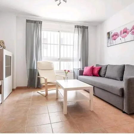 Apartamento Con Patio Y Piscina Cerca De Sevilla *