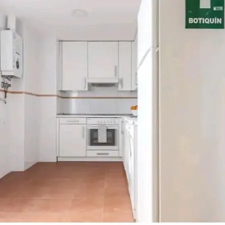 Apartamento Con Patio Y Piscina Cerca De Sevilla *
